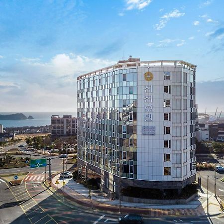 Shin Shin Hotel Jeju Worldcup Согвипхо Экстерьер фото